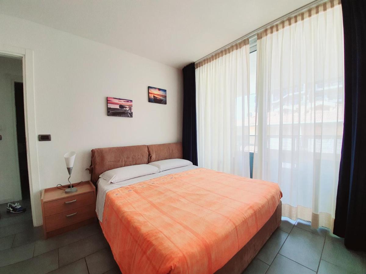 Residence Hotel Hungaria Градо Экстерьер фото